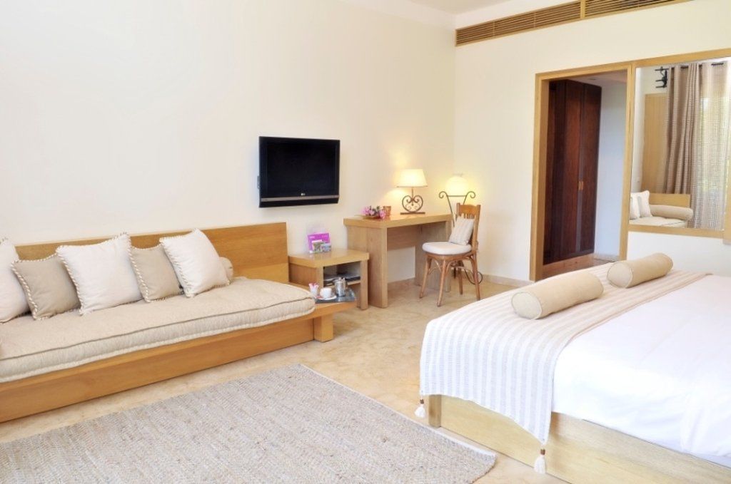 El'Hotel- Edde Sands Hotel & Wellness Resort Byblos Экстерьер фото
